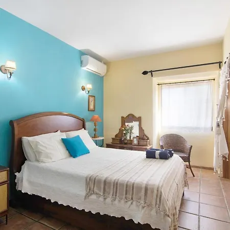 Casa Rustica Holiday home *